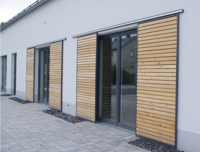 Gemeindehaus Effelter - Fenster / Innenelemente / Beschattung