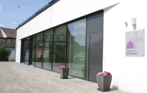 Ev.Gemeinehaus Kronach - Holz-Aluminium Fassade