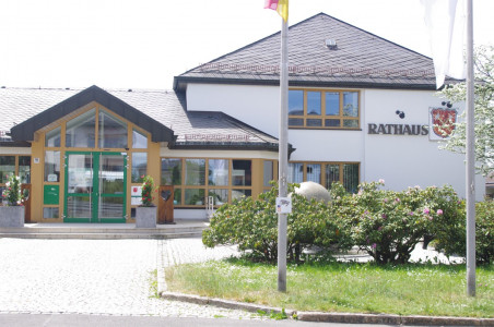 Rathaus Schwarzenbach a.Wald - Holz/Alu