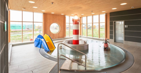 Freitzeitzentrum Steinbach a.Wald - Pfosten-Riegel HolzAlu